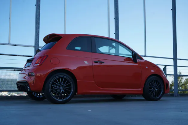 FIAT 595 1.4 16V TURBO ABARTH 595 GRAND PRIX EDITION l 165 PS