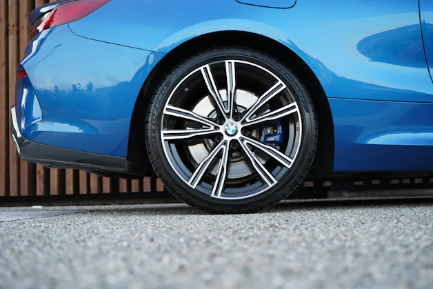 BMW 840d xDRIVE STEPTRONIC SPORT l 320 PS