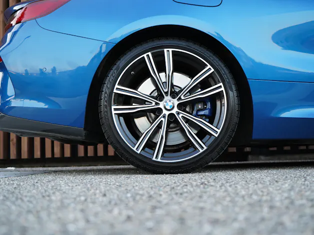 BMW 840d xDRIVE STEPTRONIC SPORT l 320 PS