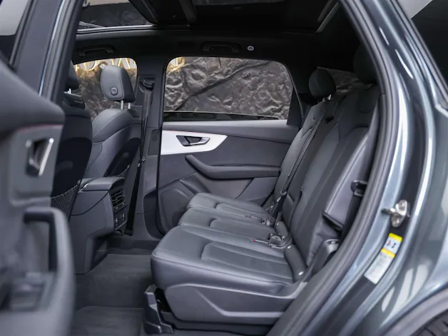 AUDI Q7 50 TDI quattro S Line tiptronic *22" Felgen*Werksgarantie*7 Sitze*Panorama*Head-Up*
