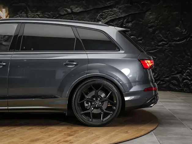 AUDI Q7 50 TDI quattro S Line tiptronic *22" Felgen*Werksgarantie*7 Sitze*Panorama*Head-Up*