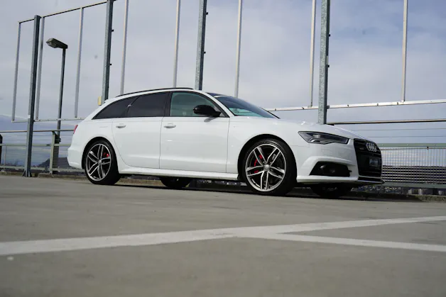 AUDI A6 AVANT 3.0 BiTDI V6 QUATTRO COMPETITION BLACK TIPTRONIC l 326 PS