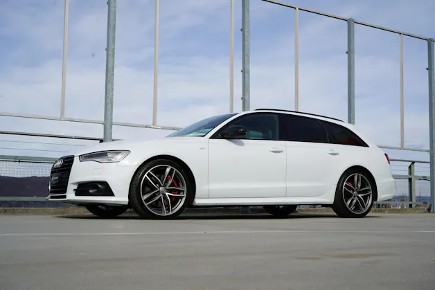 AUDI A6 AVANT 3.0 BiTDI V6 QUATTRO COMPETITION BLACK TIPTRONIC l 326 PS