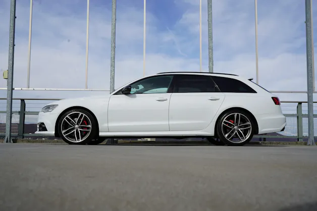 AUDI A6 AVANT 3.0 BiTDI V6 QUATTRO COMPETITION BLACK TIPTRONIC l 326 PS