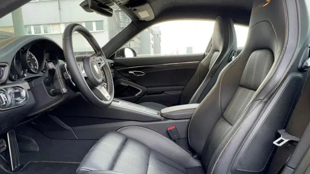 PORSCHE 911 TURBO S EXCLUSIVE PDK l 607 PS