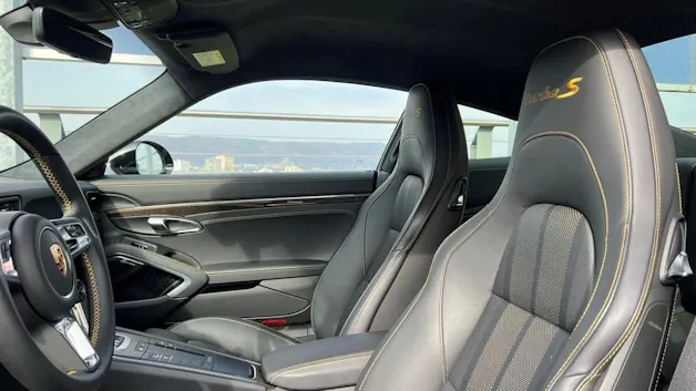 PORSCHE 911 TURBO S EXCLUSIVE PDK l 607 PS