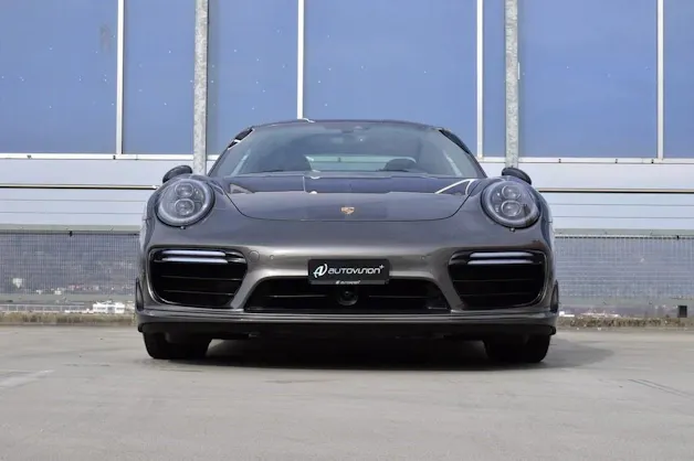 PORSCHE 911 TURBO S EXCLUSIVE PDK l 607 PS