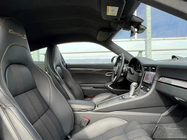 PORSCHE 911 TURBO S EXCLUSIVE PDK l 607 PS
