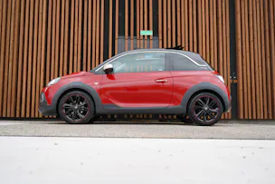OPEL ADAM 1.4 ECOFLEX BLACK JACK EASYTRONIC l 84 PS