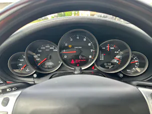 PORSCHE 911 CARRERA 4S WLS TIPTRONIC l 381 PS