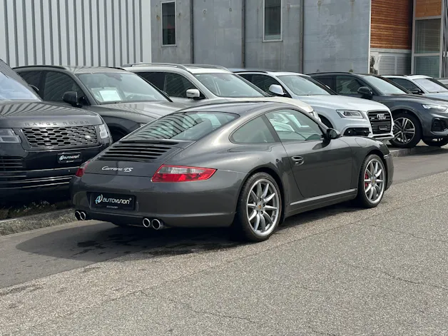 PORSCHE 911 CARRERA 4S WLS TIPTRONIC l 381 PS
