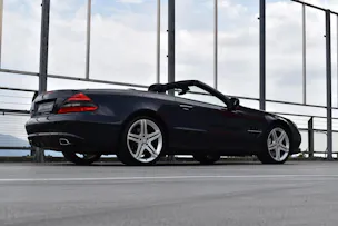 MERCEDES-BENZ SL 500 7G-TRONIC AMG SPORT l 388 PS