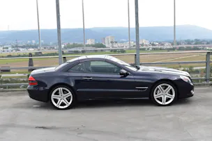 MERCEDES-BENZ SL 500 7G-TRONIC AMG SPORT l 388 PS