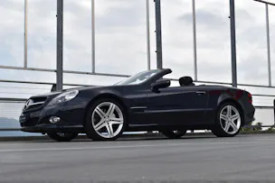 MERCEDES-BENZ SL 500 7G-TRONIC AMG SPORT l 388 PS