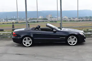 MERCEDES-BENZ SL 500 7G-TRONIC AMG SPORT l 388 PS