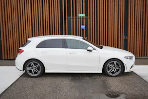 MERCEDES-BENZ A 180 AMG LINE 7G-DCT l 136 PS