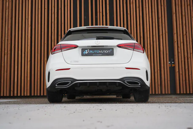 MERCEDES-BENZ A 180 AMG LINE 7G-DCT l 136 PS