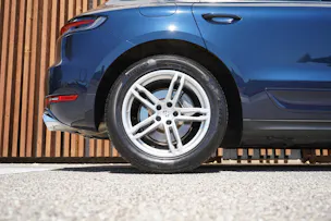 PORSCHE MACAN S PDK l 354 PS