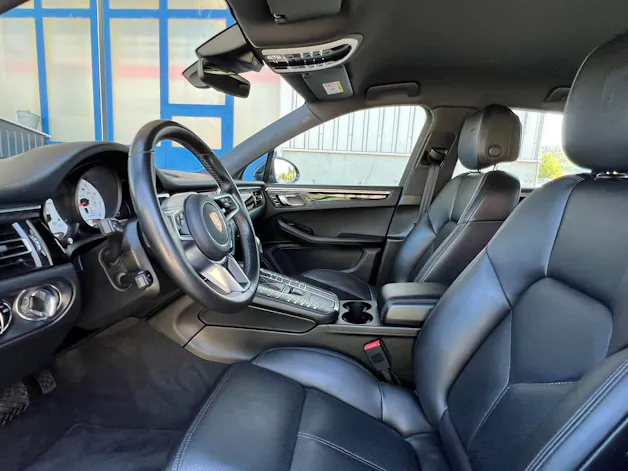 PORSCHE MACAN S PDK l 354 PS