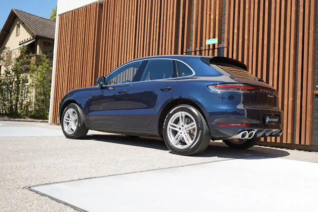 PORSCHE MACAN S PDK l 354 PS