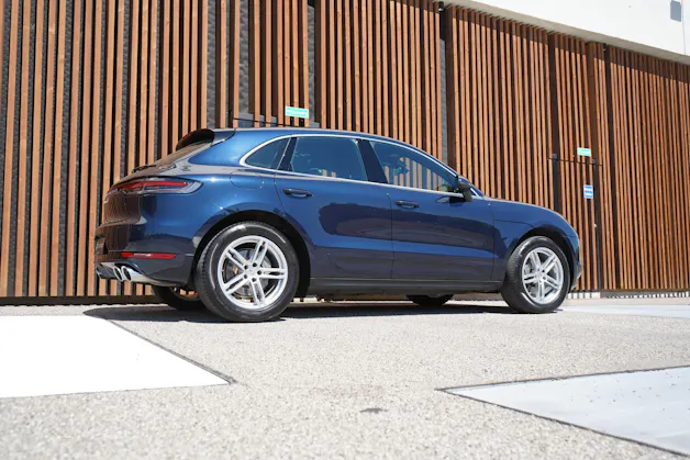 PORSCHE MACAN S PDK l 354 PS