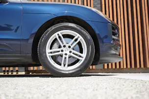 PORSCHE MACAN S PDK l 354 PS