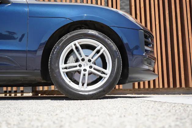 PORSCHE MACAN S PDK l 354 PS