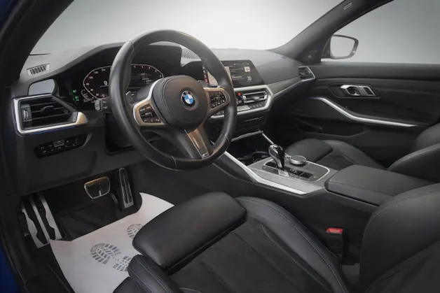 BMW 320d xDrive 48V Steptronic M Sport
