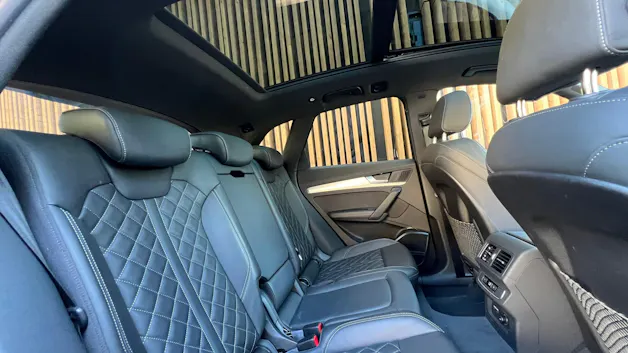 AUDI Q5 45 TFSI S LINE BLACK EDITION QUATTRO S-TRONIC l 265 PS