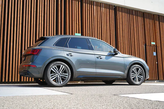 AUDI Q5 45 TFSI S LINE BLACK EDITION QUATTRO S-TRONIC l 265 PS