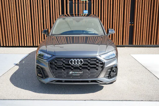 AUDI Q5 45 TFSI S LINE BLACK EDITION QUATTRO S-TRONIC l 265 PS