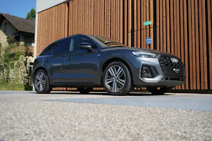 AUDI Q5 45 TFSI S LINE BLACK EDITION QUATTRO S-TRONIC l 265 PS
