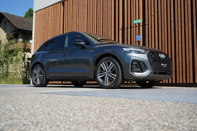 AUDI Q5 45 TFSI S LINE BLACK EDITION QUATTRO S-TRONIC l 265 PS
