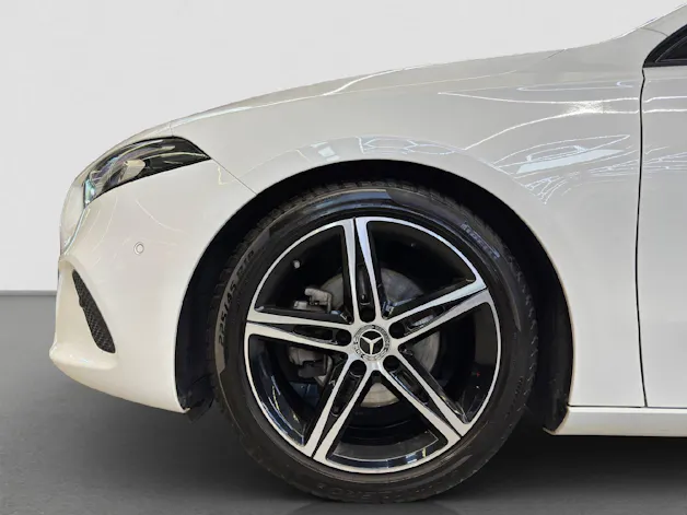 MERCEDES-BENZ A 180 Night Star