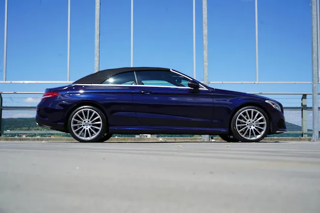 MERCEDES-BENZ C 250 CABRIOLET AMG LINE 9G-TRONIC l 211 PS