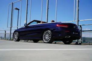 MERCEDES-BENZ C 250 CABRIOLET AMG LINE 9G-TRONIC l 211 PS