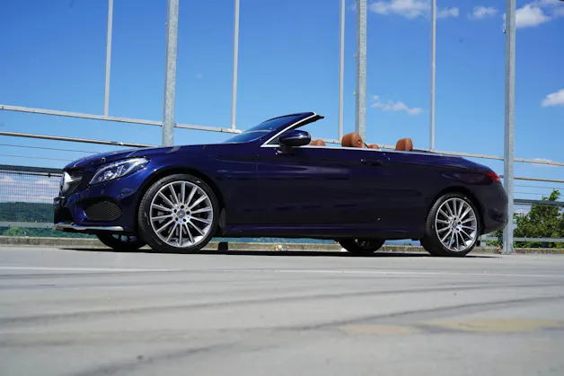 MERCEDES-BENZ C 250 CABRIOLET AMG LINE 9G-TRONIC l 211 PS