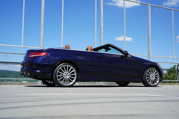 MERCEDES-BENZ C 250 CABRIOLET AMG LINE 9G-TRONIC l 211 PS