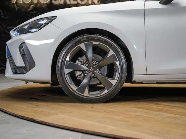 CUPRA LEON 2.0 TDI DSG *NEUES MODELL*Werksgarantie*Lenkradheizung*Assistenten*