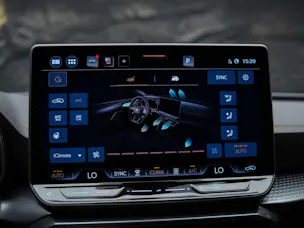 CUPRA LEON 2.0 TDI DSG *NEUES MODELL*Werksgarantie*Lenkradheizung*Assistenten*