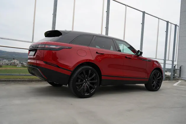Land Rover RANGE ROVER VELAR R-DYNAMIC D BLACK 240 HSE AUTOMATIC l 240 PS