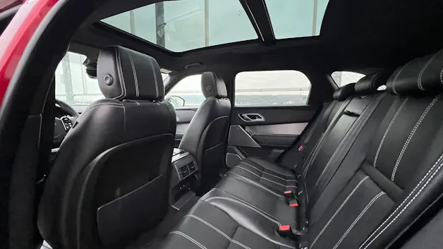 Land Rover RANGE ROVER VELAR R-DYNAMIC D BLACK 240 HSE AUTOMATIC l 240 PS