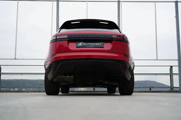 Land Rover RANGE ROVER VELAR R-DYNAMIC D BLACK 240 HSE AUTOMATIC l 240 PS