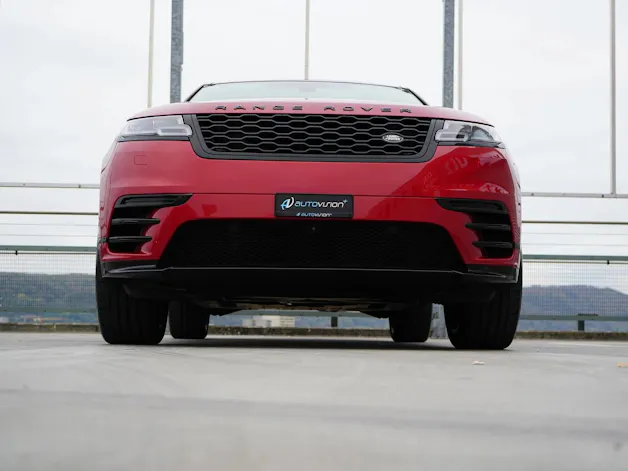 Land Rover RANGE ROVER VELAR R-DYNAMIC D BLACK 240 HSE AUTOMATIC l 240 PS