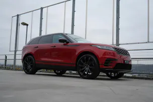 Land Rover RANGE ROVER VELAR R-DYNAMIC D BLACK 240 HSE AUTOMATIC l 240 PS