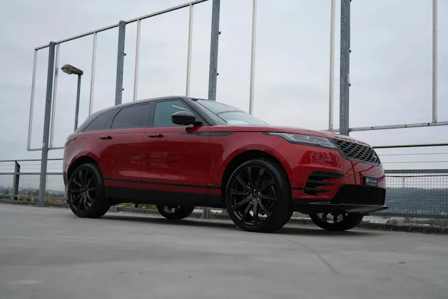 Land Rover RANGE ROVER VELAR R-DYNAMIC D BLACK 240 HSE AUTOMATIC l 240 PS