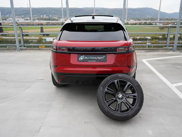 Land Rover RANGE ROVER VELAR R-DYNAMIC D BLACK 240 HSE AUTOMATIC l 240 PS