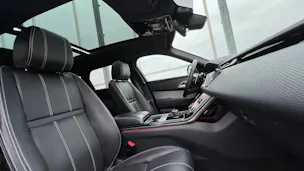 Land Rover RANGE ROVER VELAR R-DYNAMIC D BLACK 240 HSE AUTOMATIC l 240 PS