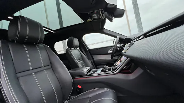 Land Rover RANGE ROVER VELAR R-DYNAMIC D BLACK 240 HSE AUTOMATIC l 240 PS