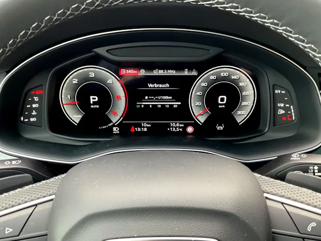 AUDI Q8 SUV TDI quattro 210 kW tiptronic